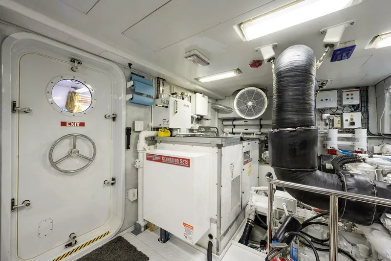 The Crown Royal Yacht Photos Pics 2003 Westship Sportfish - Image 101