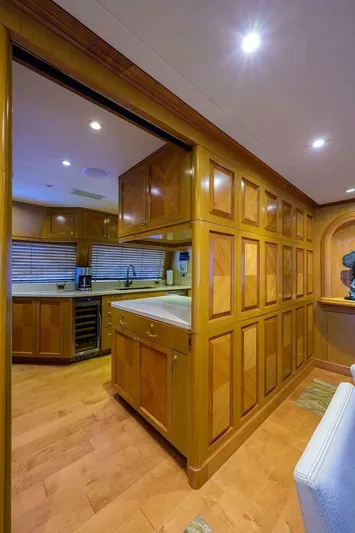 The Crown Royal Yacht Photos Pics 2003 Westship Sportfish - Image 52