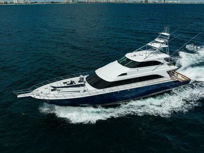 Yacht