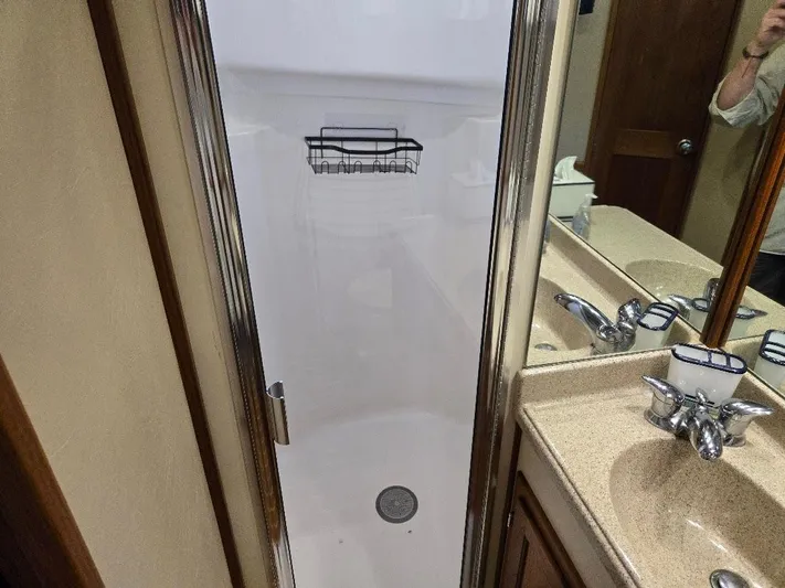 Ecola Yacht Photos Pics 