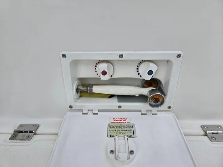 Ecola Yacht Photos Pics 