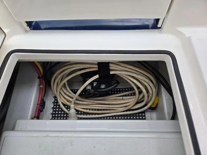 Ecola Yacht Photos Pics 