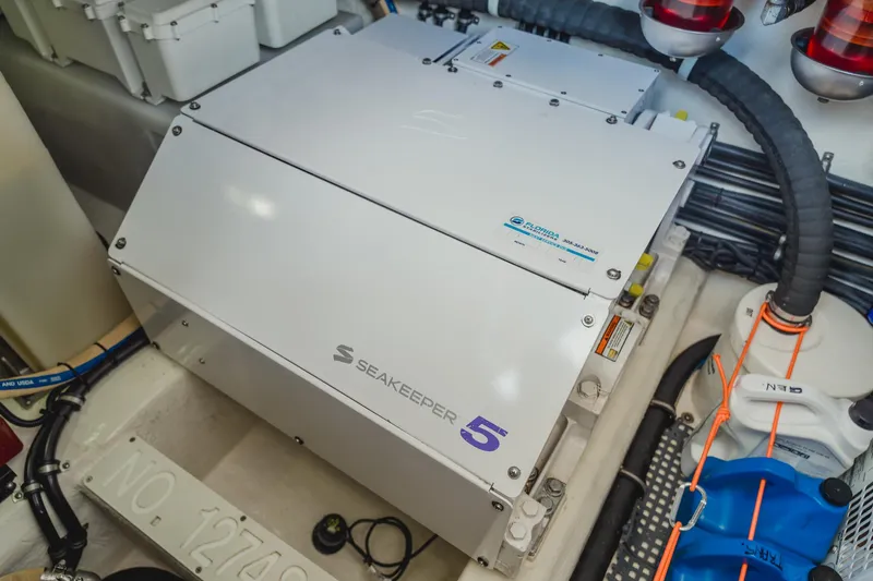 Taparo Yacht Photos Pics 