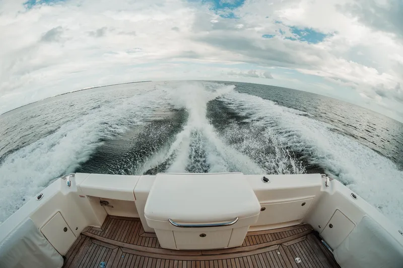 Taparo Yacht Photos Pics 