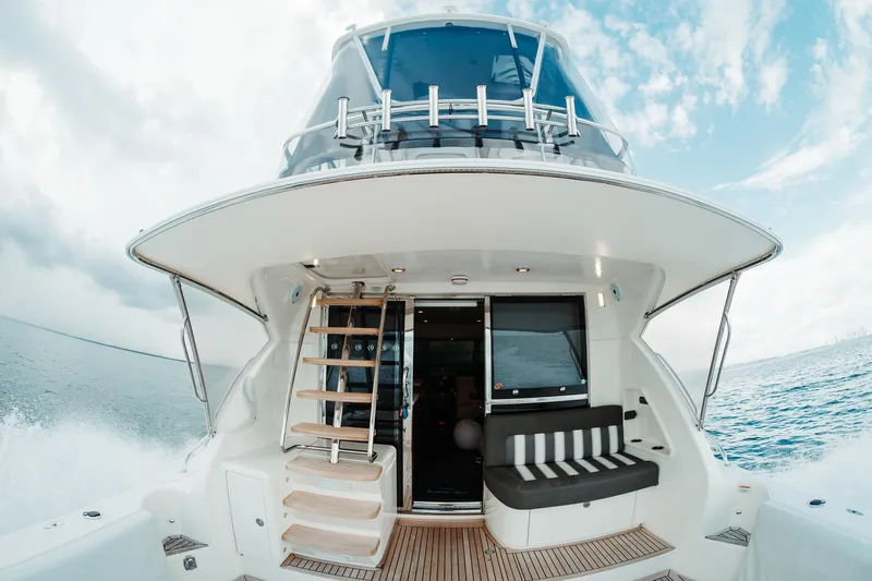 Taparo Yacht Photos Pics 