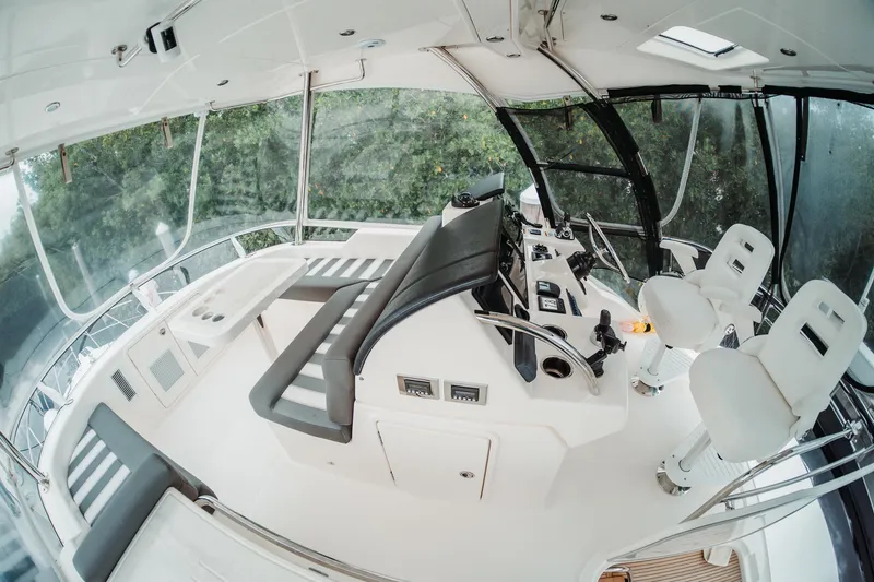 Taparo Yacht Photos Pics 