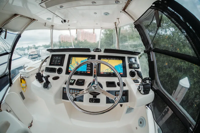 Taparo Yacht Photos Pics 