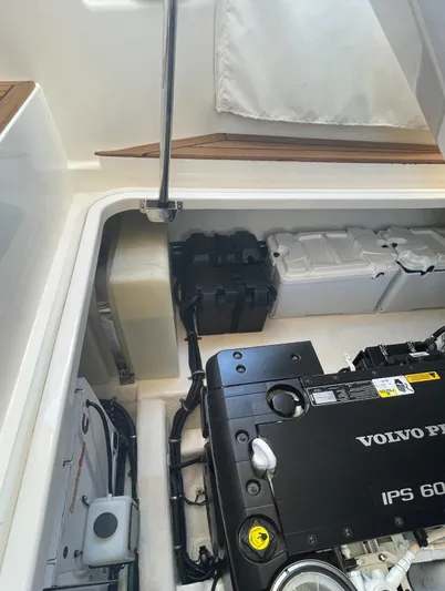 Taparo Yacht Photos Pics 