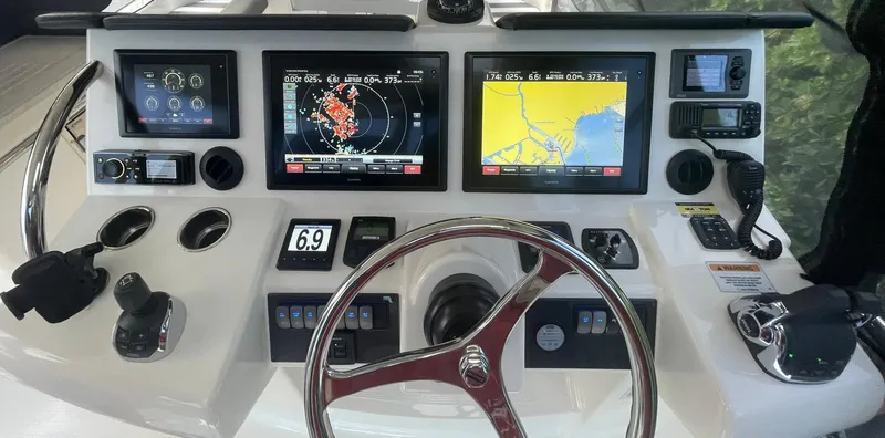 Taparo Yacht Photos Pics 