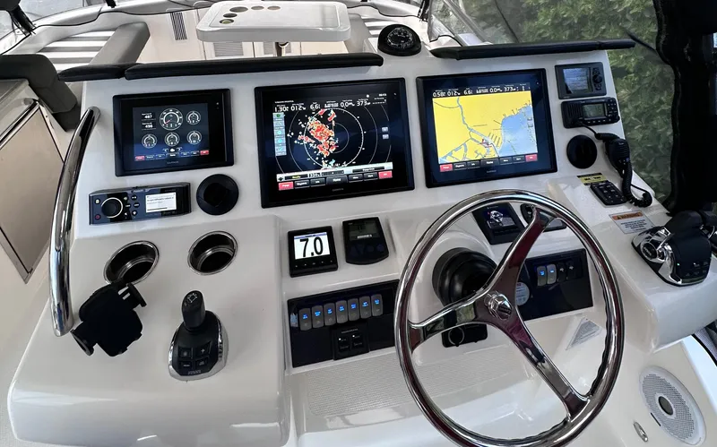 Taparo Yacht Photos Pics 