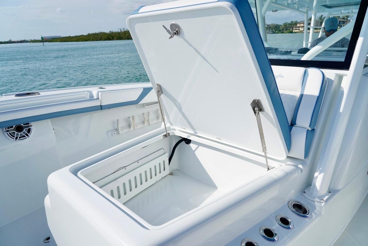 2023 Yellowfin 42 