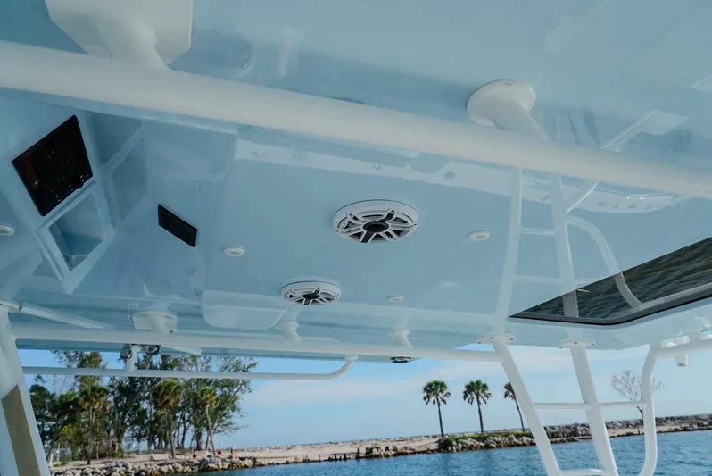  Yacht Photos Pics 2023 Yellowfin 42 boat ceiling with speakers and ocean view.