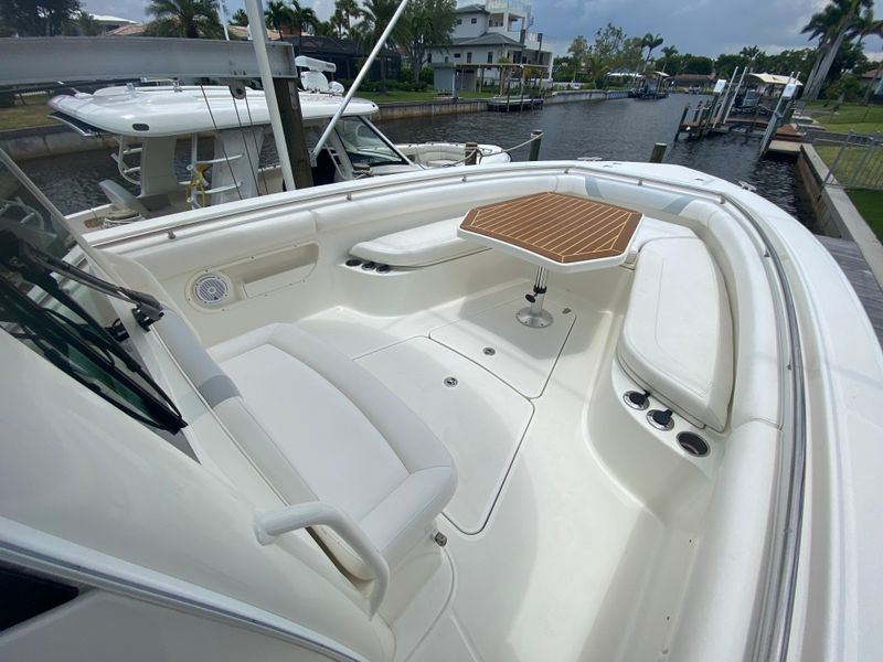 2013 Boston Whaler 320 Outrage