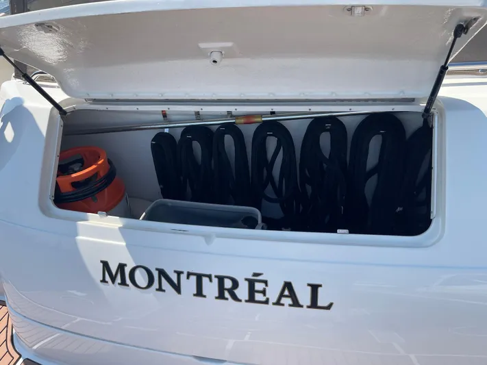 Mirage Yacht Photos Pics 