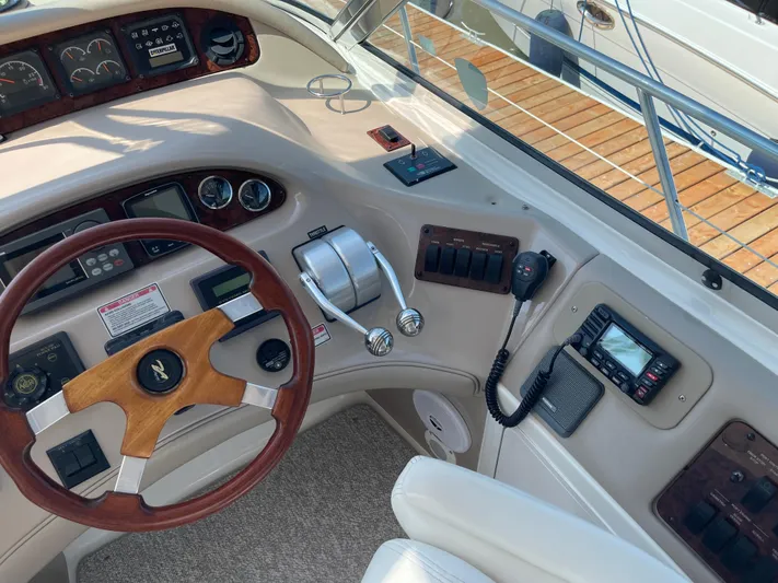 Mirage Yacht Photos Pics 