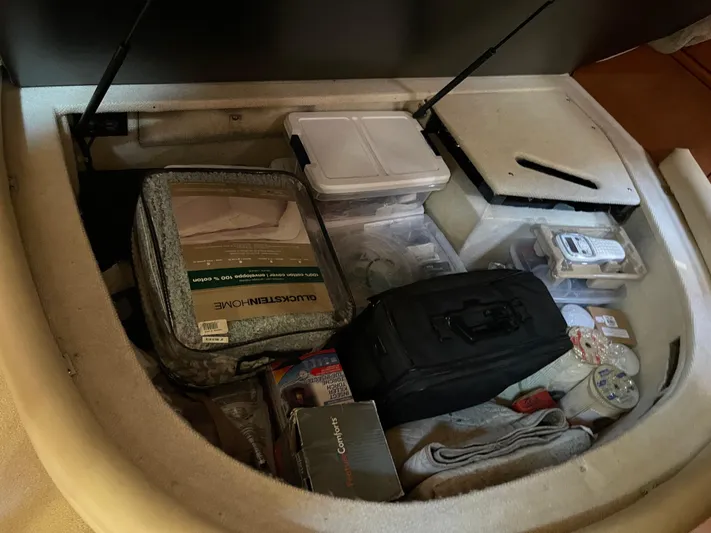 Mirage Yacht Photos Pics 