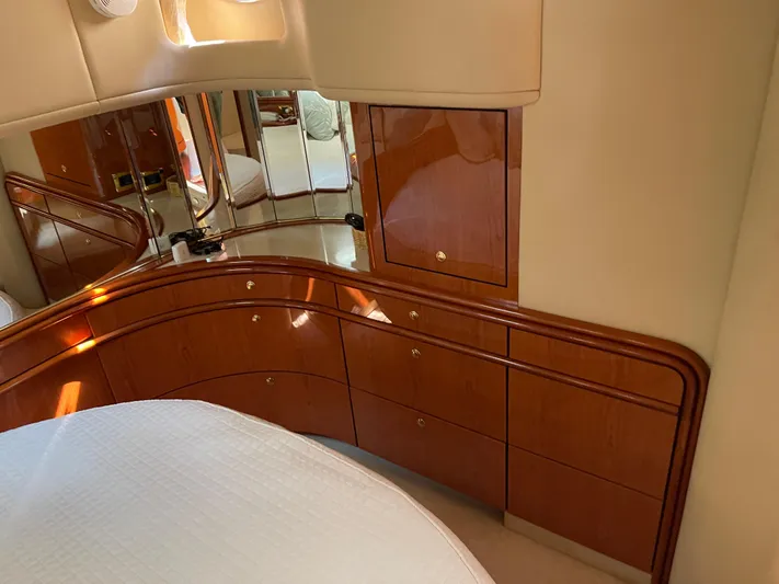 Mirage Yacht Photos Pics 