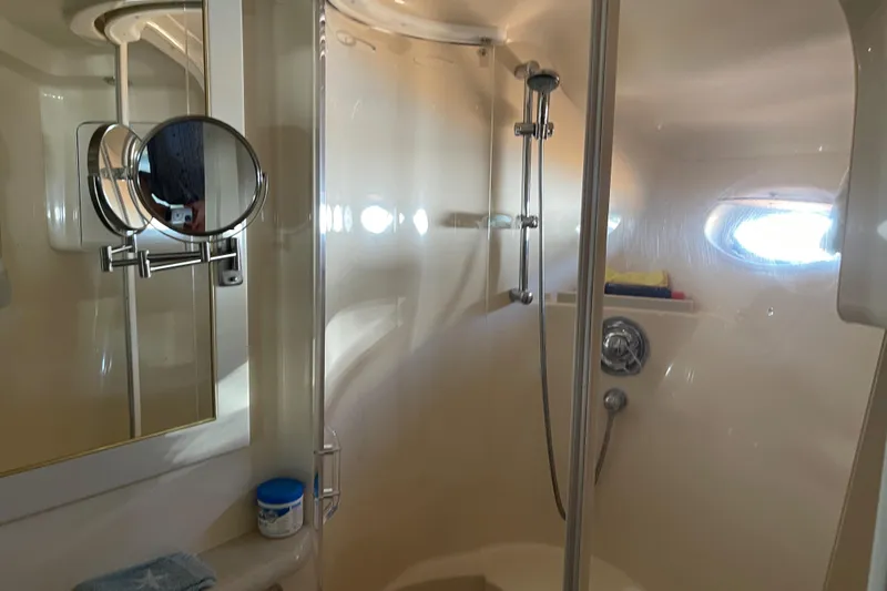 Mirage Yacht Photos Pics 