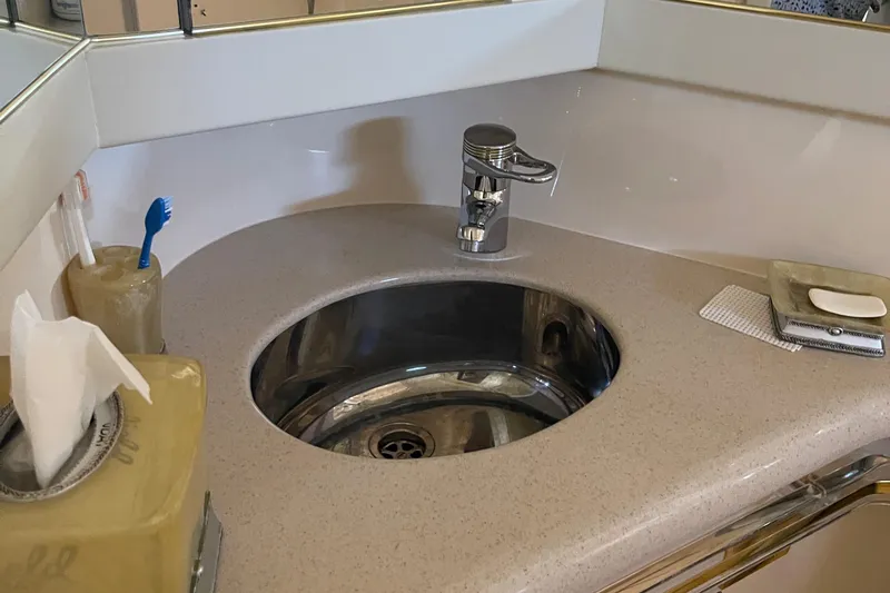 Mirage Yacht Photos Pics 