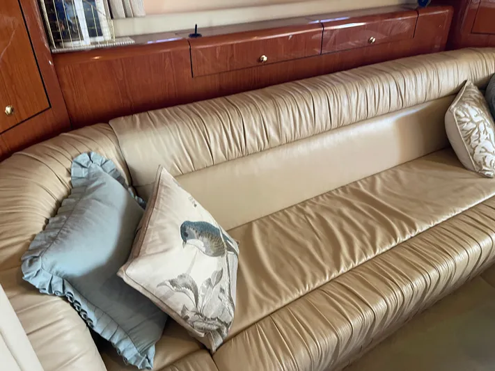 Mirage Yacht Photos Pics 