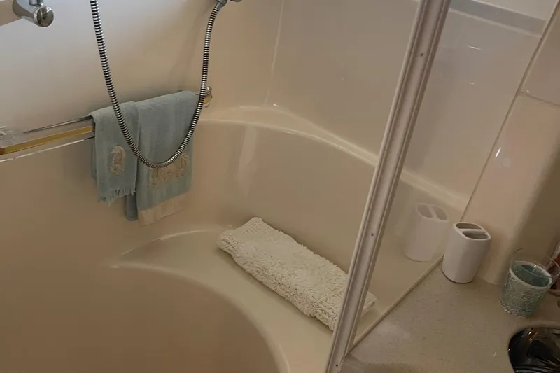 Mirage Yacht Photos Pics 