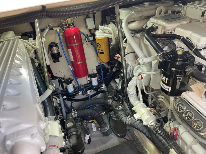 Mirage Yacht Photos Pics 