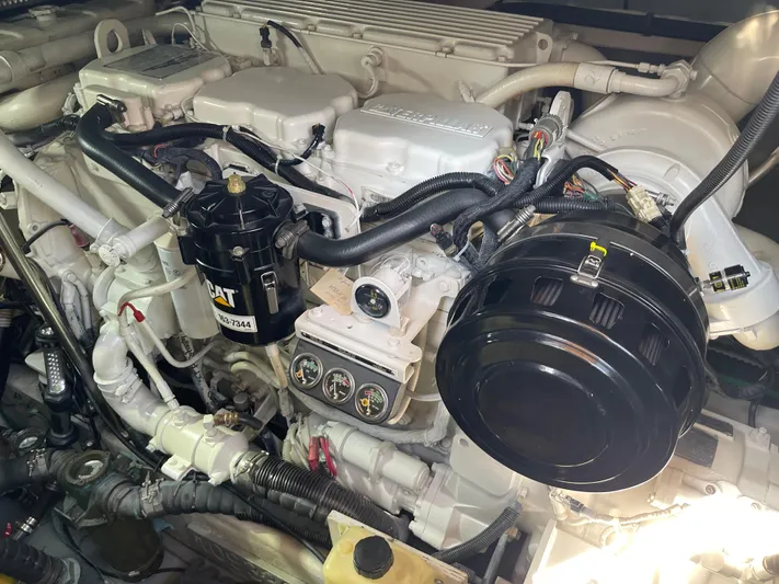 Mirage Yacht Photos Pics 