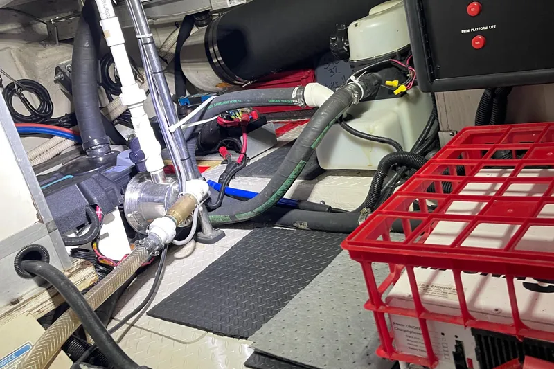 Mirage Yacht Photos Pics 