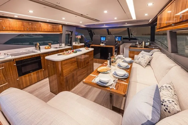  Yacht Photos Pics 2026 Riviera 645 Suv - Image 6