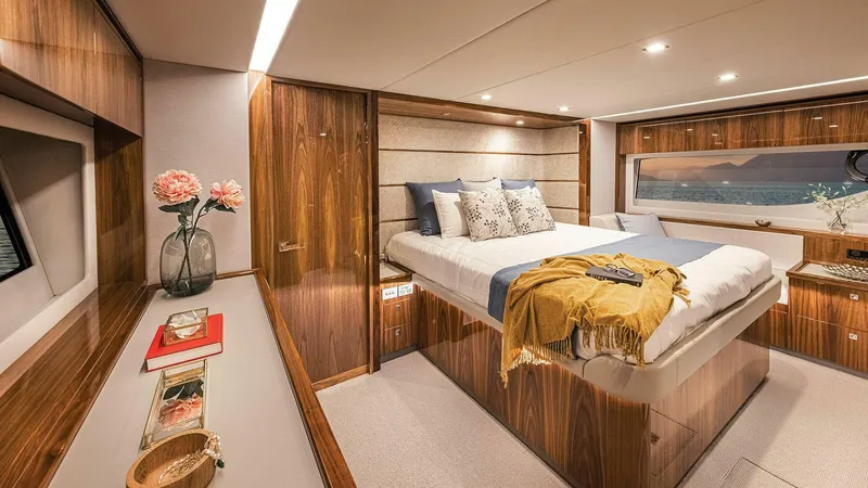  Yacht Photos Pics 2026 Riviera 645 Suv - Image 10