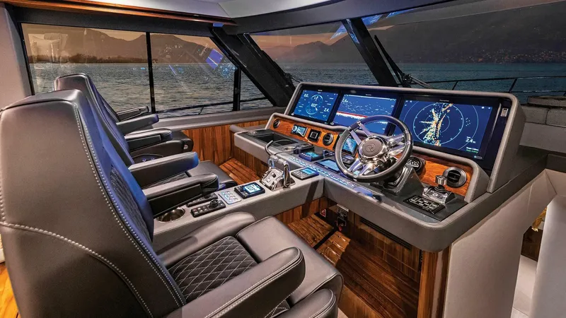  Yacht Photos Pics 2026 Riviera 645 Suv - Image 9