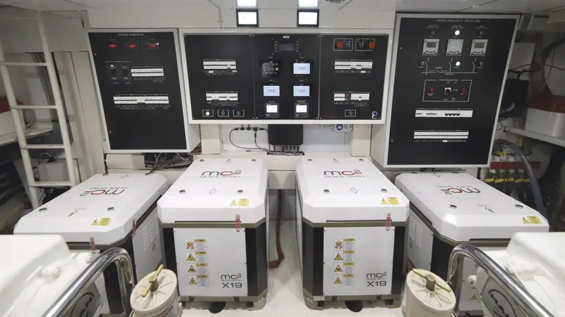  Yacht Photos Pics IMG_7837.jpg