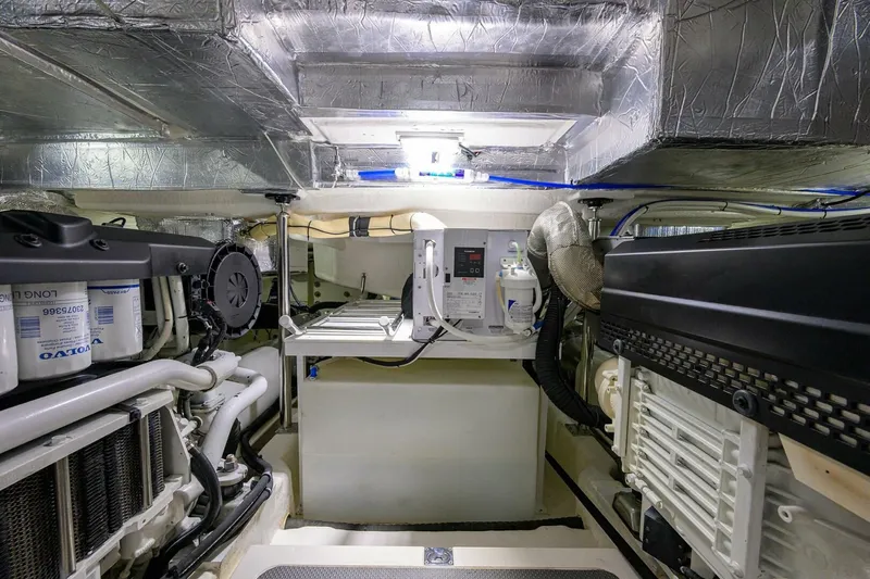  Yacht Photos Pics 2024 Riviera 58 Sports Motor Yacht - Image 112