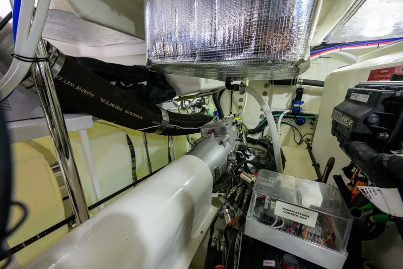  Yacht Photos Pics 2024 Riviera 58 Sports Motor Yacht - Image 119