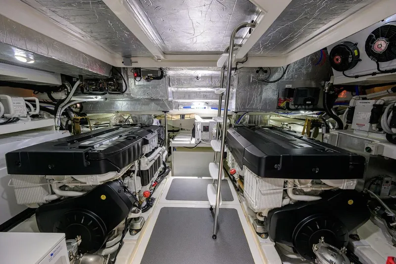  Yacht Photos Pics 2024 Riviera 58 Sports Motor Yacht - Image 109