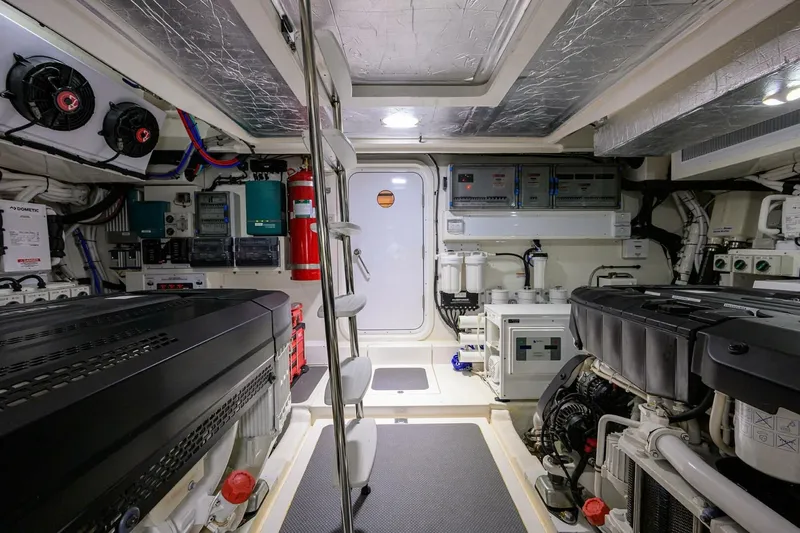  Yacht Photos Pics 2024 Riviera 58 Sports Motor Yacht - Image 120