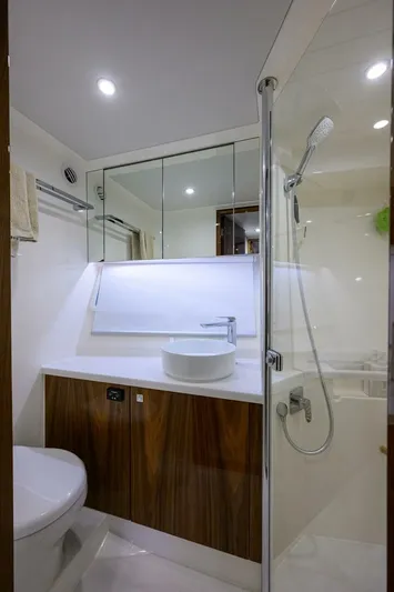  Yacht Photos Pics 2024 Riviera 58 Sports Motor Yacht - Image 88