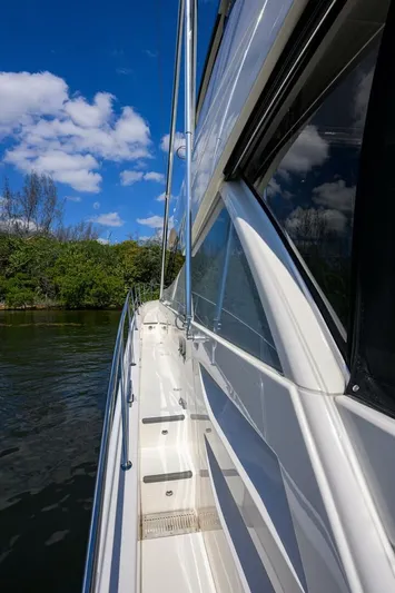  Yacht Photos Pics 2024 Riviera 58 Sports Motor Yacht - Image 17