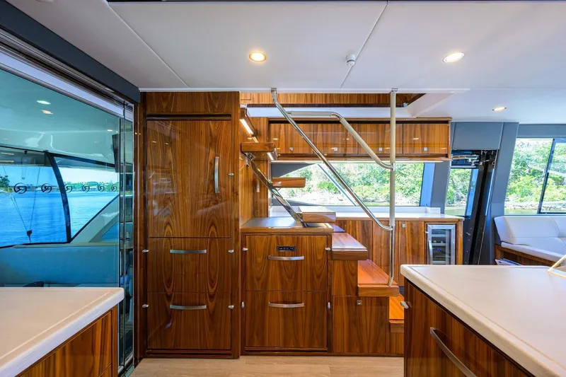  Yacht Photos Pics 2024 Riviera 58 Sports Motor Yacht - Image 39