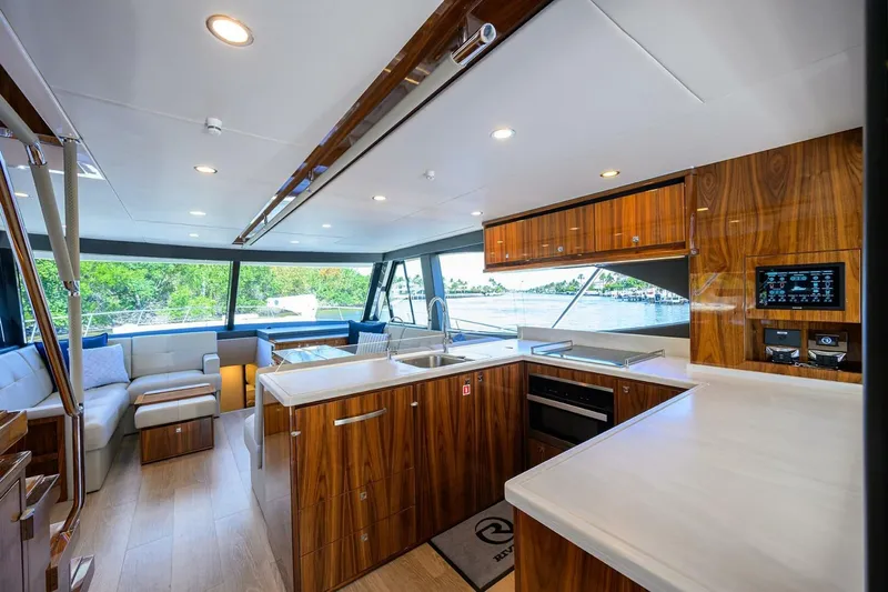  Yacht Photos Pics 2024 Riviera 58 Sports Motor Yacht - Image 34