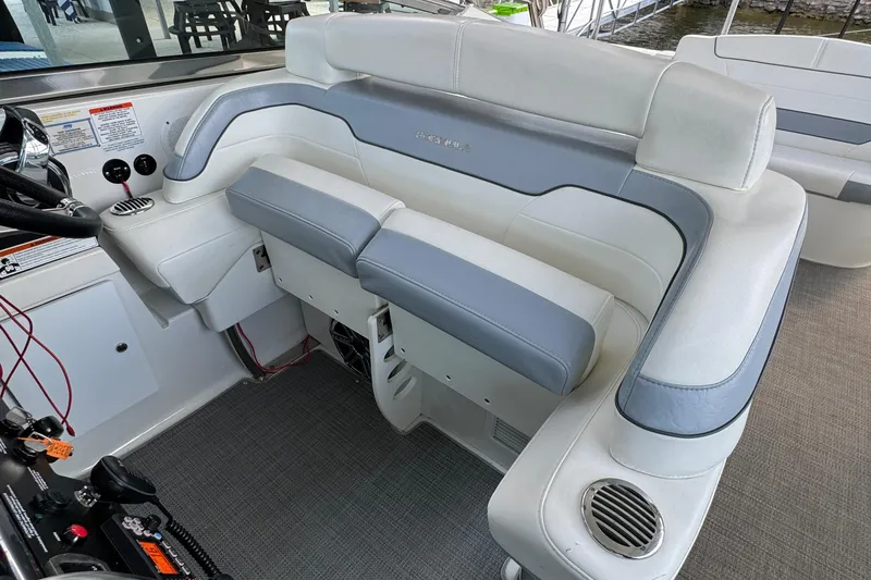  Yacht Photos Pics 2020 Formula 370 SS boat interior with white and gray seating.