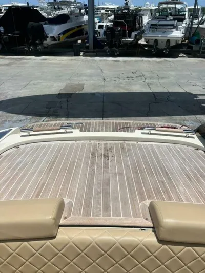  Yacht Photos Pics 2017 Chris-craft Corsair 28 - Image 12