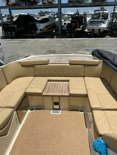  Yacht Photos Pics 2017 Chris-craft Corsair 28 - Image 5