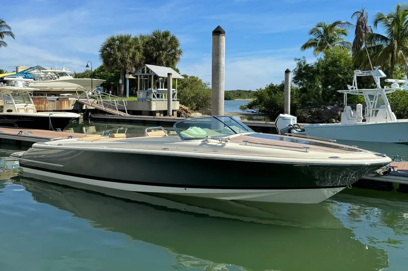  Yacht Photos Pics 2017 Chris-craft Corsair 28 - Image 1