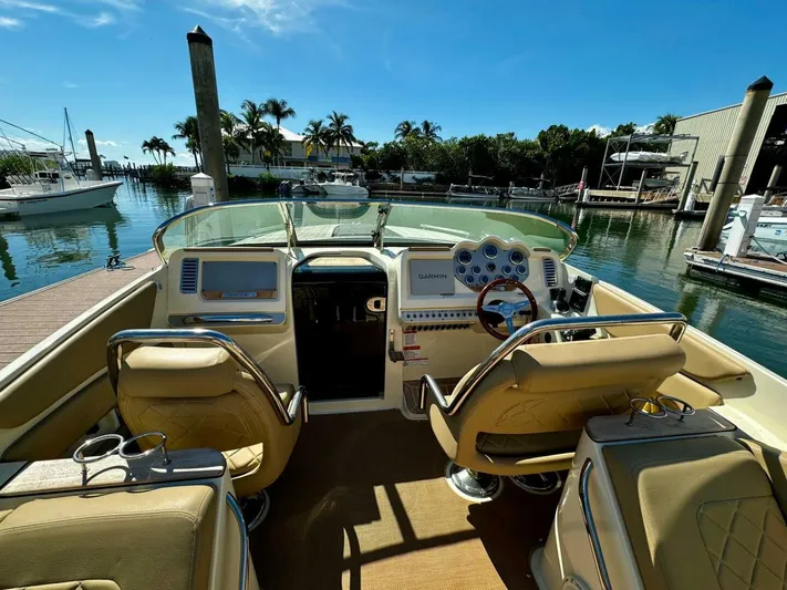  Yacht Photos Pics 2017 Chris-craft Corsair 28 - Image 10