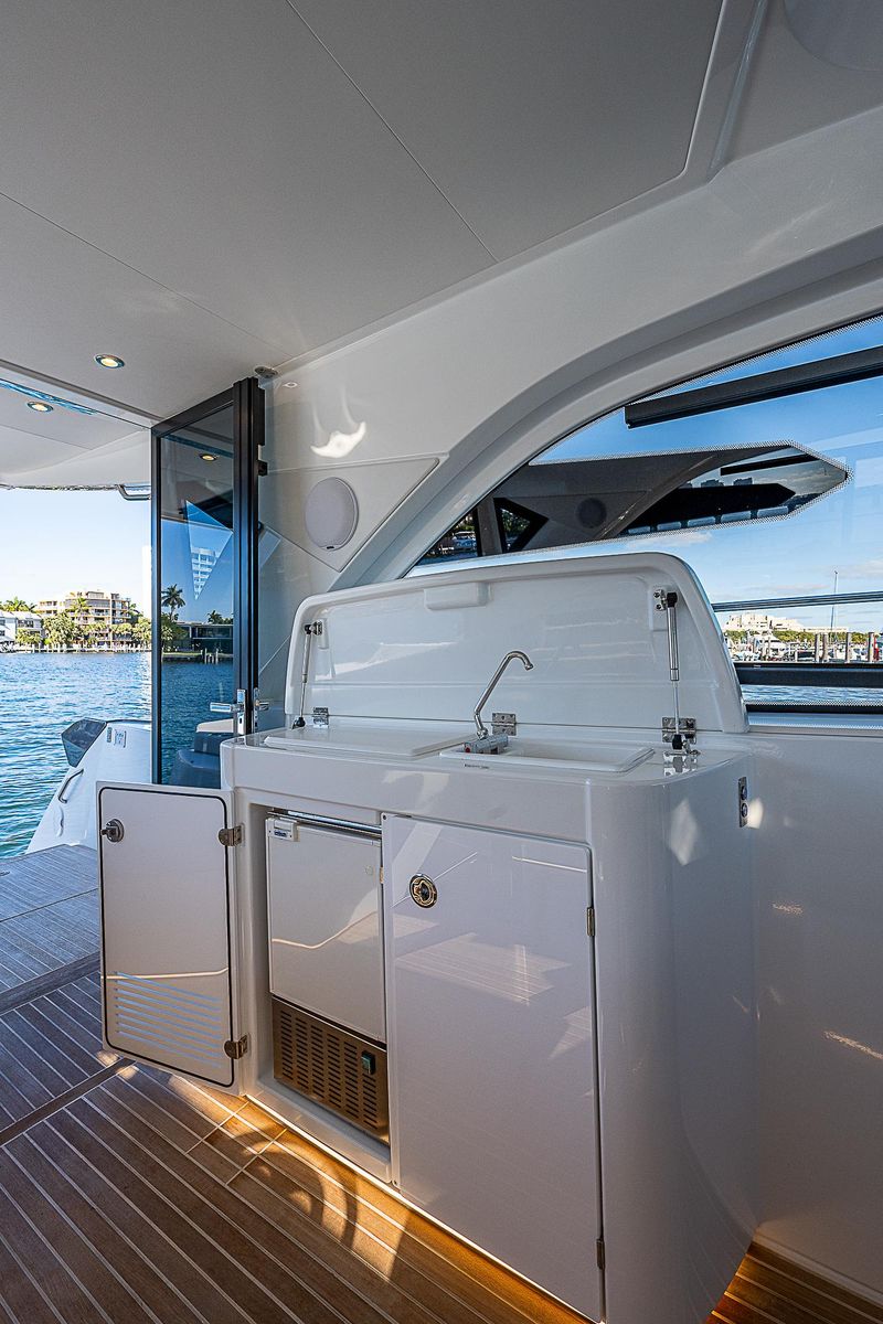 2022 Beneteau 45 