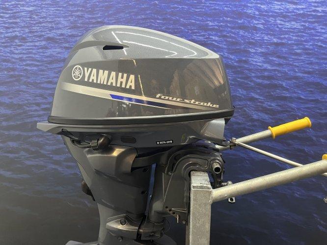 Used 2018 Yamaha 25 pk buitenboordmotor F25GES kortstaart elektrische start afstandsbediening