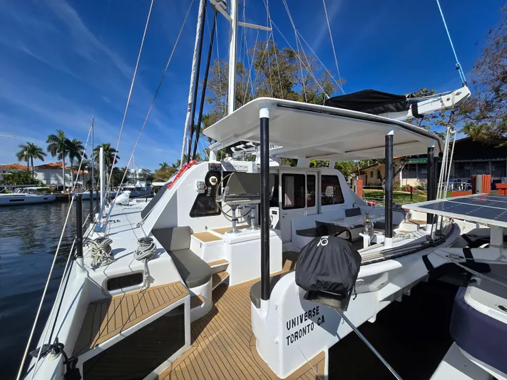 Universe Yacht Photos Pics 