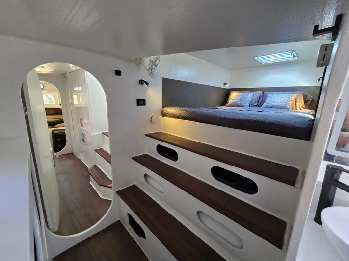 Universe Yacht Photos Pics 