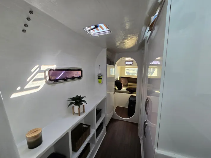 Universe Yacht Photos Pics 